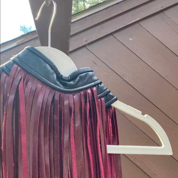 DarkestStarUK - OOAK - Leather Fringe Collar.Black leather collar/Magenta Fringe - Picture 10 of 12